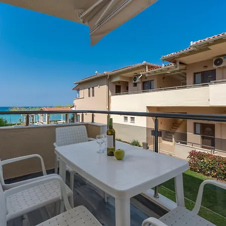 Alkioni By The Sea Apartment Siviri Room photo